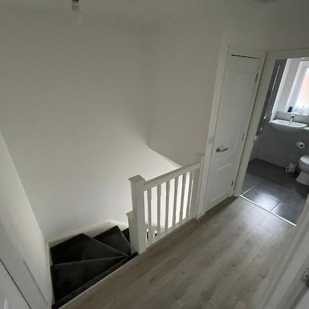 Modern Room With Huge Bed - Walk To City Centre! Манчестер Экстерьер фото