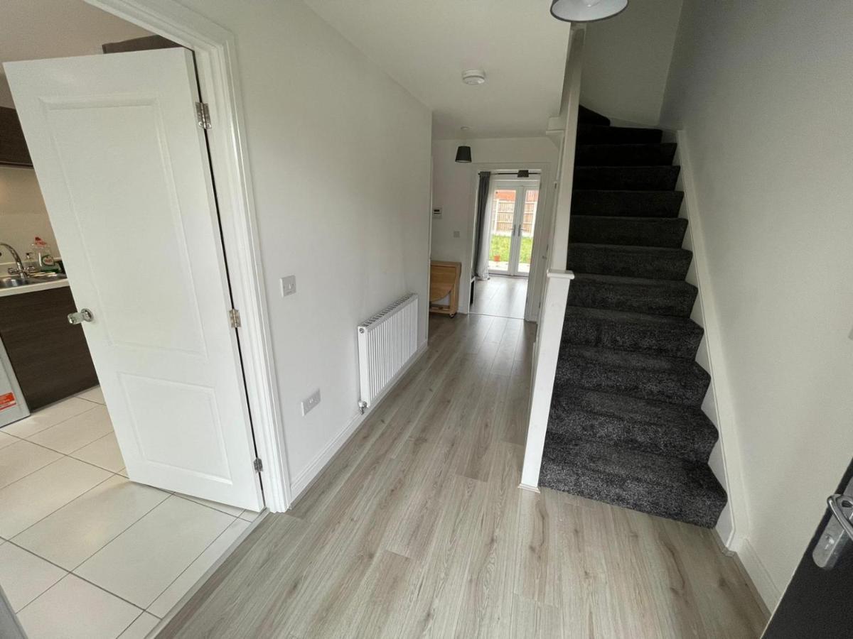 Modern Room With Huge Bed - Walk To City Centre! Манчестер Экстерьер фото